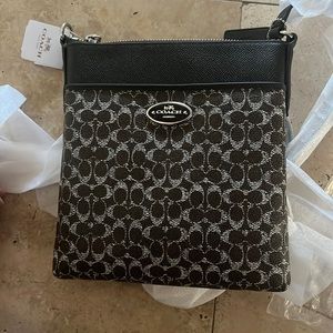 Coach purse model 52400
